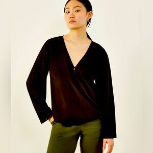 ADAY That’s a Wrap top in technical silk M